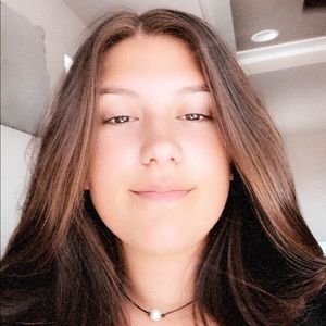 Meet your Posher, Kaia